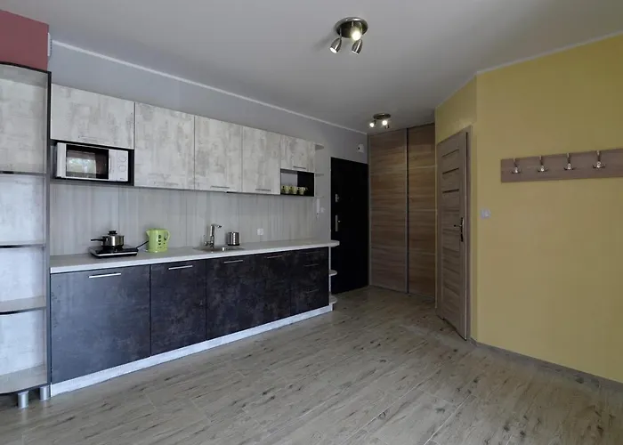 Jan-54 * كرينيتا مورسكا